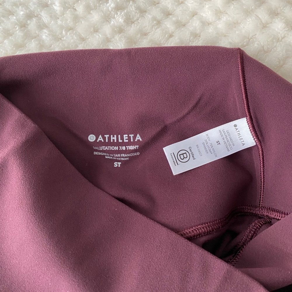 SOLD Athleta Salutation Leggings - brand new